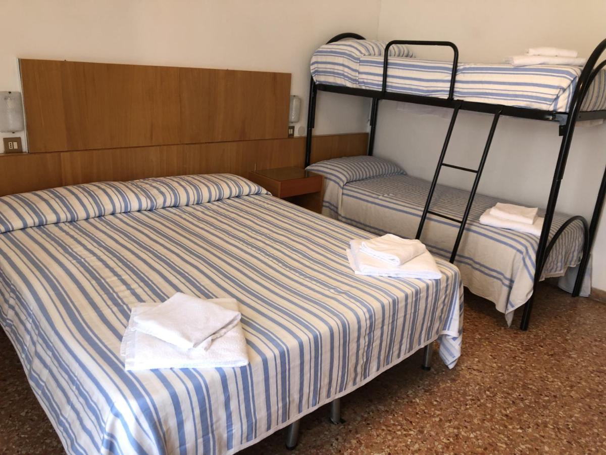 Hotel Adriatico Bibione Exteriör bild